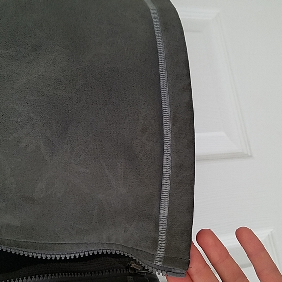 Under Armour Jacket - Picture 7 of 9